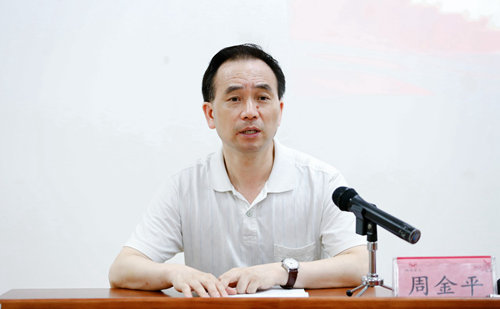 宜化集團(tuán)組織2018年度受到隆重表彰的30名優(yōu)秀班長(zhǎng)開(kāi)展“三個(gè)一”活動(dòng)(圖2) 宜化集團(tuán)組織2018年度受到隆重表彰的30名優(yōu)秀班長(zhǎng)開(kāi)展“三個(gè)一”活動(dòng)(圖2)