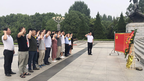 宜化集團優(yōu)秀班組長“三個一”活動圓滿結(jié)束(圖5) 宜化集團優(yōu)秀班組長“三個一”活動圓滿結(jié)束(圖5)