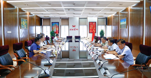 市國(guó)資委廠務(wù)公開(kāi)民主管理調(diào)研組到集團(tuán)開(kāi)展專(zhuān)題調(diào)研(圖1) 市國(guó)資委廠務(wù)公開(kāi)民主管理調(diào)研組到集團(tuán)開(kāi)展專(zhuān)題調(diào)研(圖1)