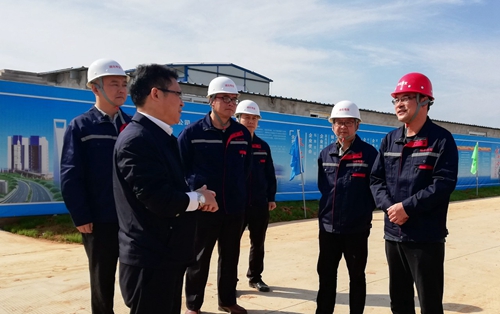 王大真深入股份公司新項目現(xiàn)場并召開技改項目評審會(圖2) 王大真深入股份公司新項目現(xiàn)場并召開技改項目評審會(圖2)