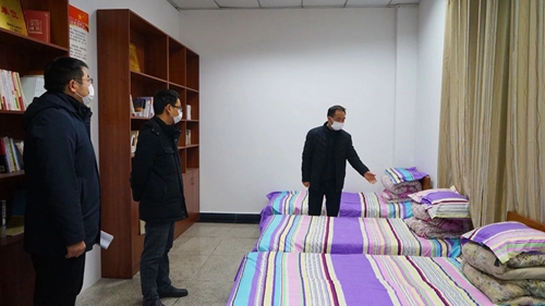 周金平到楚星公司、松滋肥業(yè)檢查疫情防控情況(圖2)