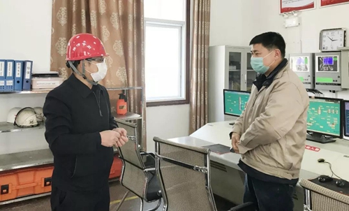 王大真到股份公司檢查疫情防控及安全生產(chǎn)情況(圖2) 王大真到股份公司檢查疫情防控及安全生產(chǎn)情況(圖2)