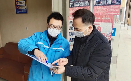 周金平先后到楚星公司、松滋肥業(yè)、實(shí)訓(xùn)基地和股份公司檢查疫情防控工作(圖2)