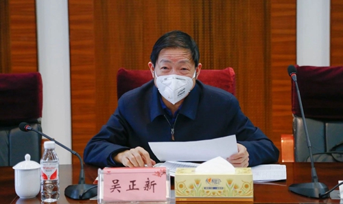 吳正新調(diào)研宜化集團生產(chǎn)經(jīng)營工作(圖2) 吳正新調(diào)研宜化集團生產(chǎn)經(jīng)營工作(圖2)