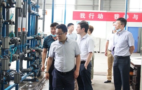 王大真到棗陽亞冠現(xiàn)場調(diào)研(圖1) 王大真到棗陽亞冠現(xiàn)場調(diào)研(圖1)