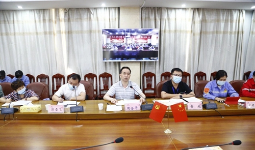 集團召開2020年班組標準化建設(shè)檢查和指標進班組現(xiàn)場推進會(圖2) 集團召開2020年班組標準化建設(shè)檢查和指標進班組現(xiàn)場推進會(圖2)