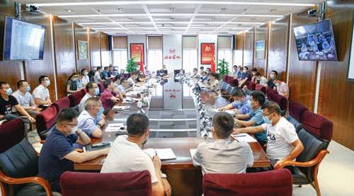 集團(tuán)召開效益分析暨資金計(jì)劃會 強(qiáng)調(diào)要大戰(zhàn)五個(gè)月結(jié)好全年賬(圖1) 集團(tuán)召開效益分析暨資金計(jì)劃會 強(qiáng)調(diào)要大戰(zhàn)五個(gè)月結(jié)好全年賬(圖1)