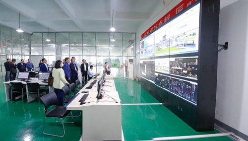 湖北省應(yīng)急管理廳黨委副書記、副廳長楊愛東到宜化實訓(xùn)基地現(xiàn)場調(diào)研(圖1)