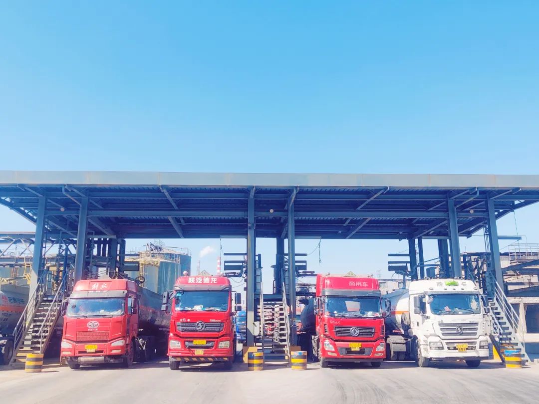 喜訊！內(nèi)蒙宜化醫(yī)藥級(jí)鹽酸成功下線(圖4)