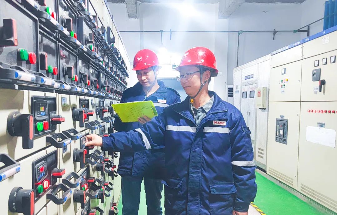 【宜化榜樣】楚星公司江剛：扎根一線，保障電氣設(shè)備平穩(wěn)運(yùn)行(圖3)
