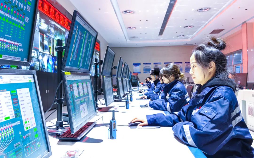 新疆宜化電石車(chē)間二一班：強(qiáng)化班組建設(shè)，筑牢基層基石(圖2)