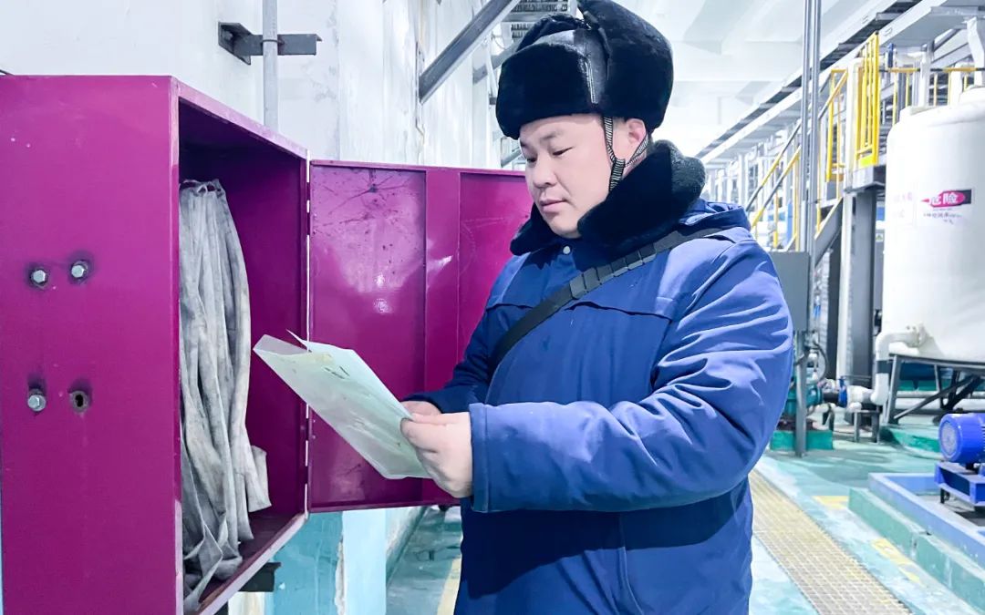 【宜化榜樣】新疆宜化崔發(fā)新:當好安全生產的守護者(圖3) 【宜化榜樣】新疆宜化崔發(fā)新:當好安全生產的守護者(圖3)