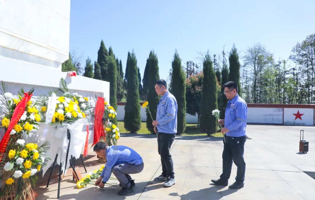 傳承紅色基因賡續(xù)紅色血脈！松滋肥業(yè)開展清明祭英烈主題黨日活動(dòng)(圖4)