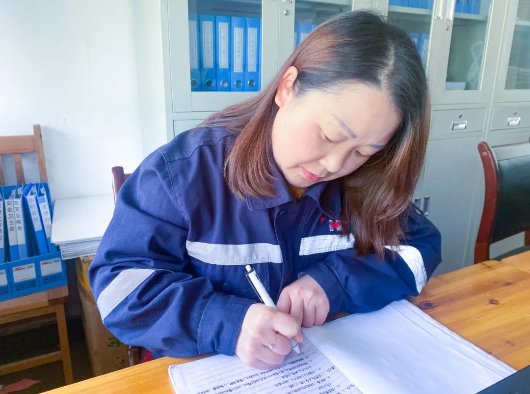 【宜化榜樣】宜化礦業(yè)黃小燕：礦山里的“黃督督”，安全上的內(nèi)當(dāng)家(圖5)