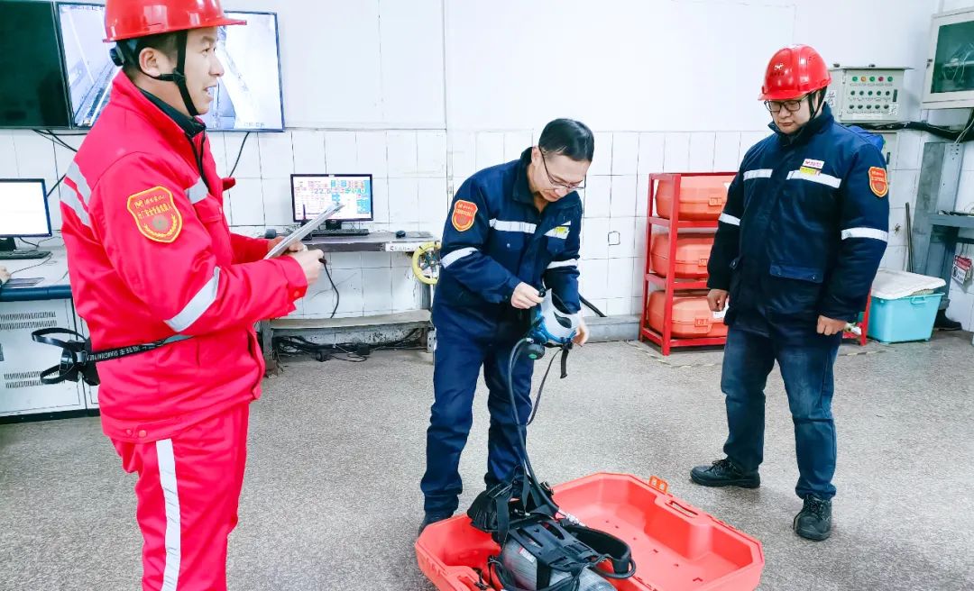 股份公司熱電維修班：精細(xì)管理強基礎(chǔ)，提升技能育人才(圖4)