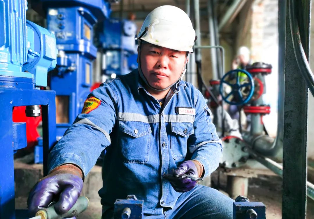 新疆宜化：直擊大修一線，看他們奮戰(zhàn)的身影(圖5)