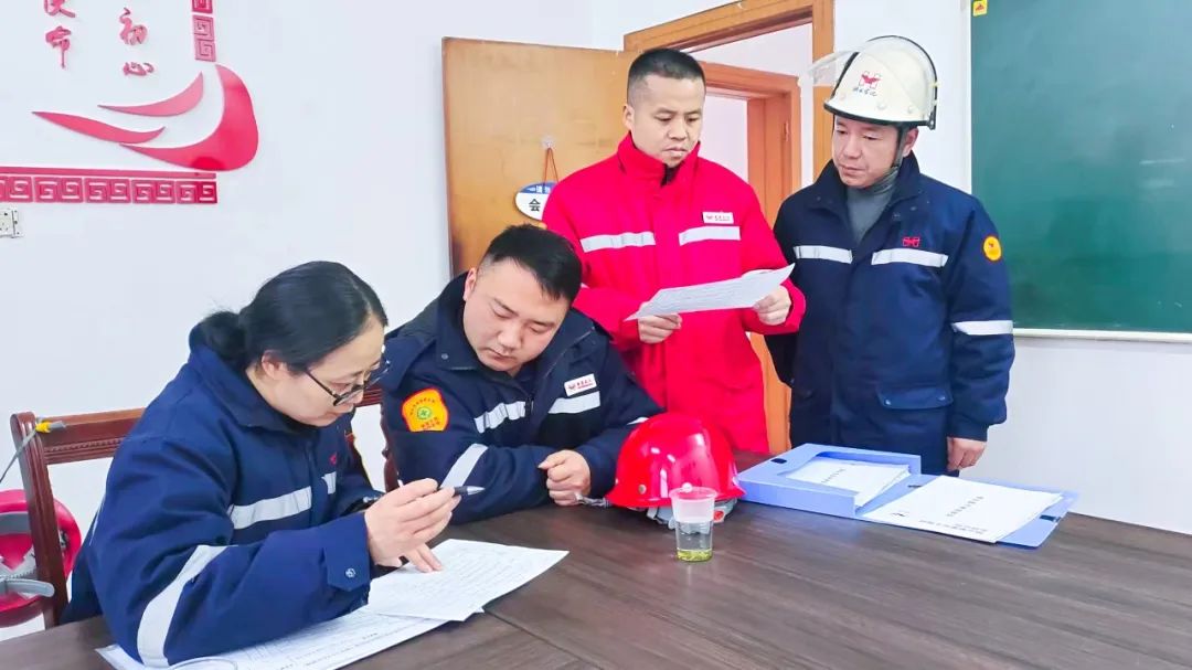 楚星公司紀(jì)委:聯(lián)動(dòng)協(xié)作構(gòu)建大監(jiān)督格局(圖3) 楚星公司紀(jì)委:聯(lián)動(dòng)協(xié)作構(gòu)建大監(jiān)督格局(圖3)