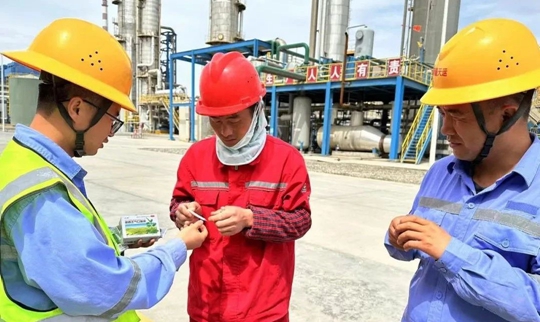 新疆天運“三強化”抓實夏季安全生產(chǎn)(圖1) 新疆天運“三強化”抓實夏季安全生產(chǎn)(圖1)