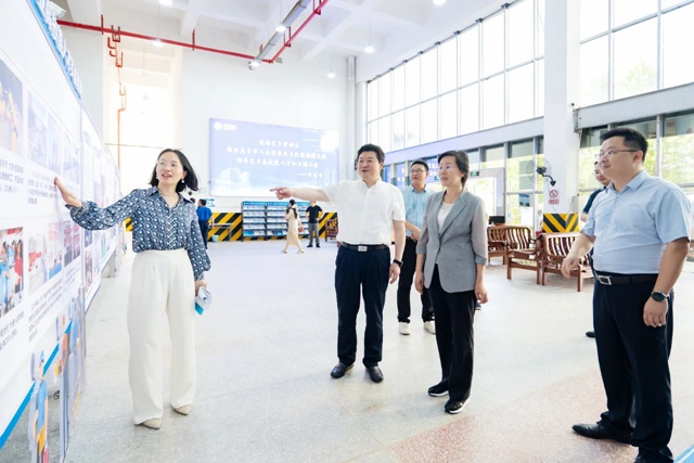 湖北省人社廳黨組書記、廳長李述永到宜化實訓(xùn)基地調(diào)研(圖1)