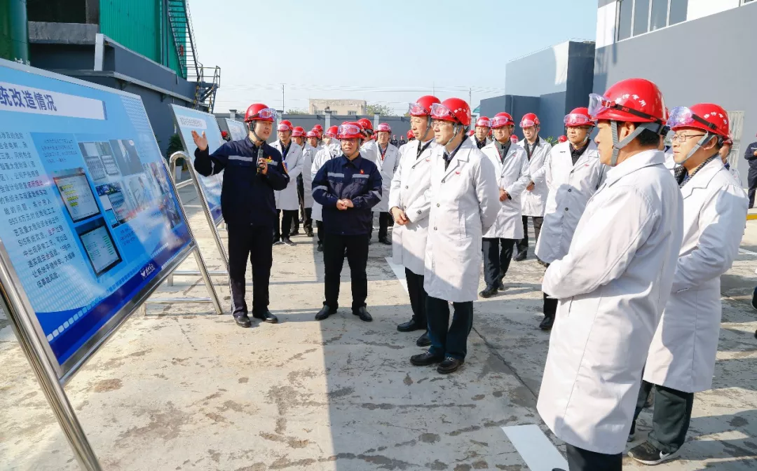 全省?；菲髽I(yè)安全設(shè)計診斷復(fù)核及專家駐企檢查幫扶工作現(xiàn)場會在宜召開