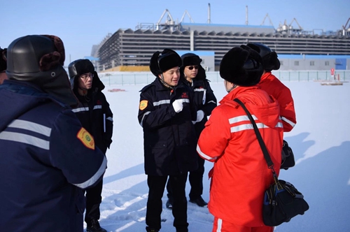 宜昌市領(lǐng)導(dǎo)王應(yīng)華、王大真一行到新疆宜化調(diào)研走訪