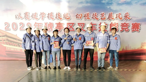 宜昌市猇亭區(qū)總工會組織叉車技能競賽，股份公司多名選手獲得榮譽